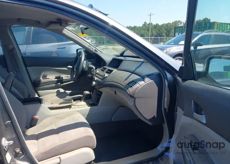 2009 Honda Accord 2.4 Lx from USA, damaged, VIN 1HGCP26369A107567